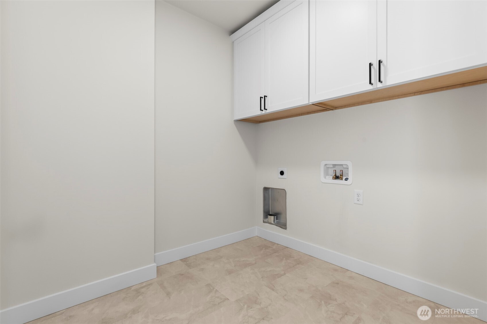 10155 Royal Valley Road Northeast Poulsbo, WA 98370 - Photo 29 of 40