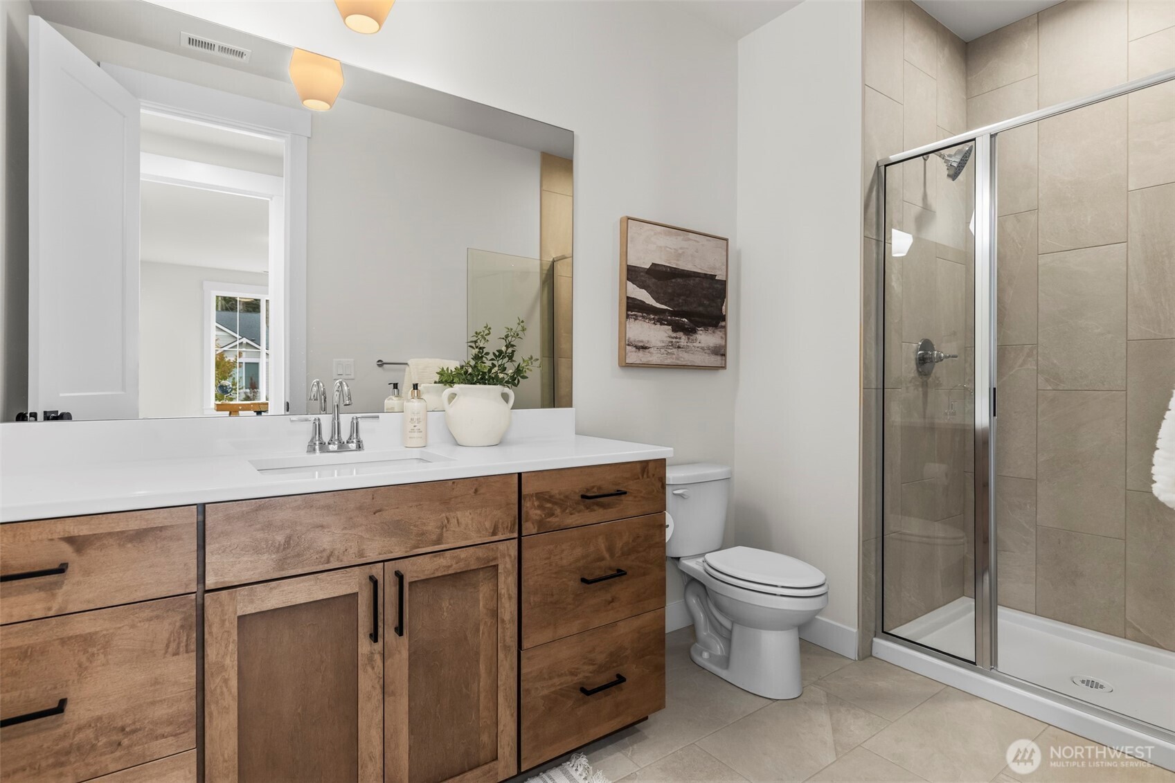 10155 Royal Valley Road Northeast Poulsbo, WA 98370 - Photo 5 of 40