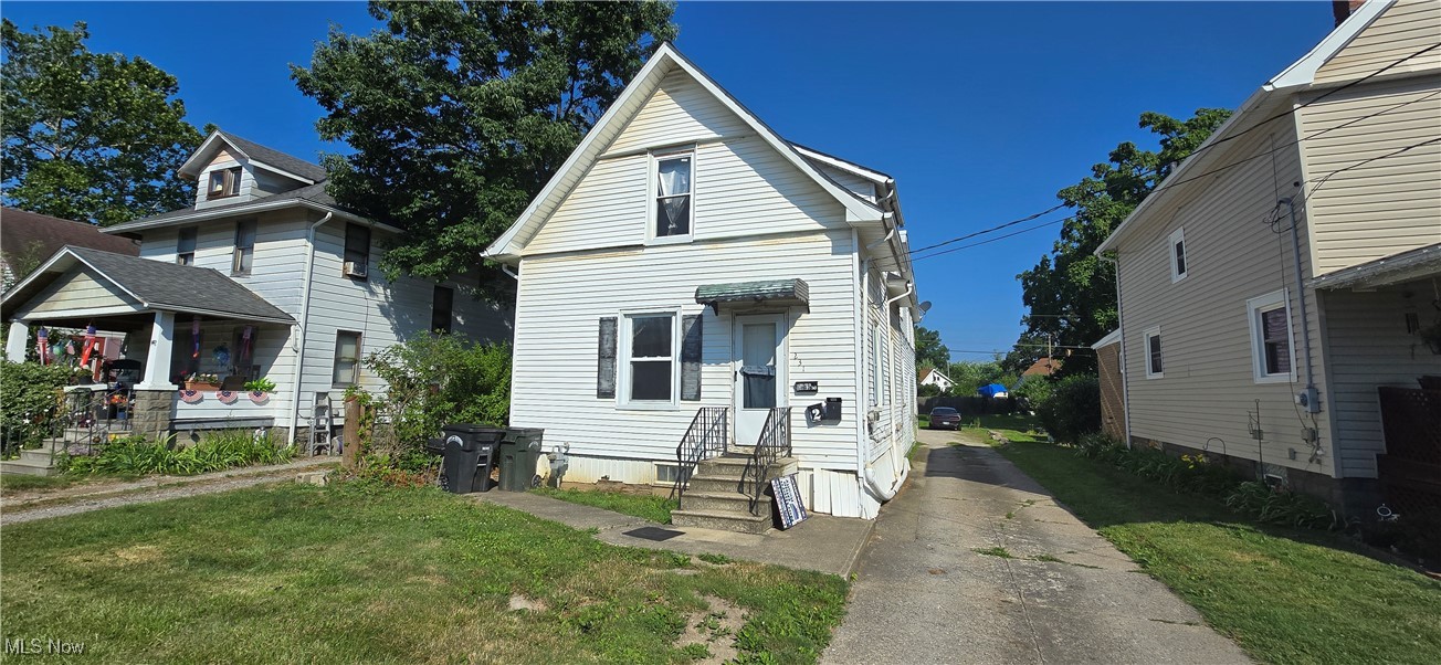 231 Oberlin Road Elyria, OH 44035 - Photo 2 of 2 Gallery Image 2