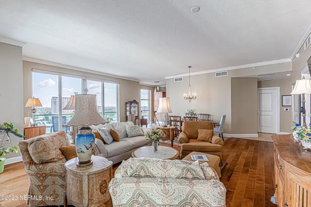 $915,000 | 1431 Riverplace Boulevard, Unit 1505, Jacksonville, FL 32207