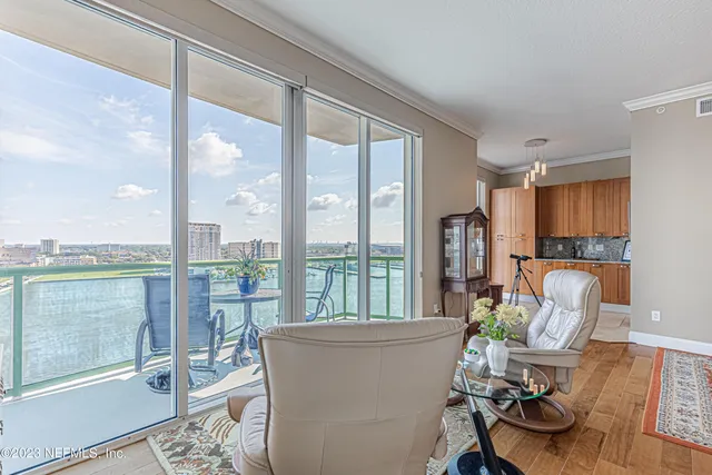$915,000 | 1431 Riverplace Boulevard, Unit 1505, Jacksonville, FL 32207