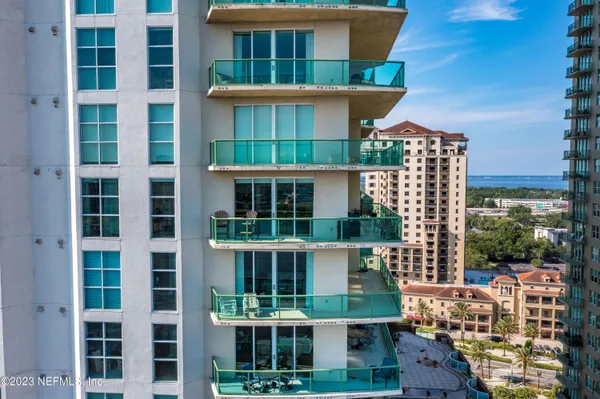 $915,000 | 1431 Riverplace Boulevard, Unit 1505, Jacksonville, FL 32207