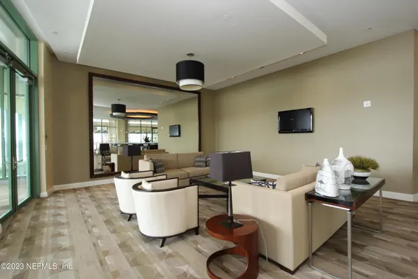 $915,000 | 1431 Riverplace Boulevard, Unit 1505, Jacksonville, FL 32207