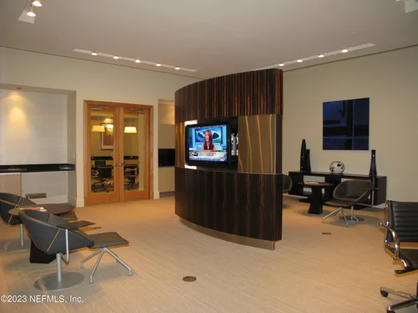 $915,000 | 1431 Riverplace Boulevard, Unit 1505, Jacksonville, FL 32207