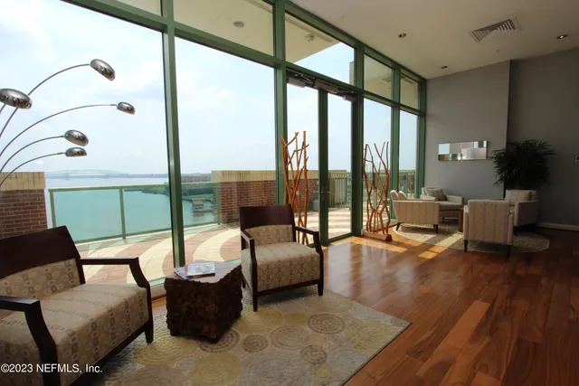 $915,000 | 1431 Riverplace Boulevard, Unit 1505, Jacksonville, FL 32207