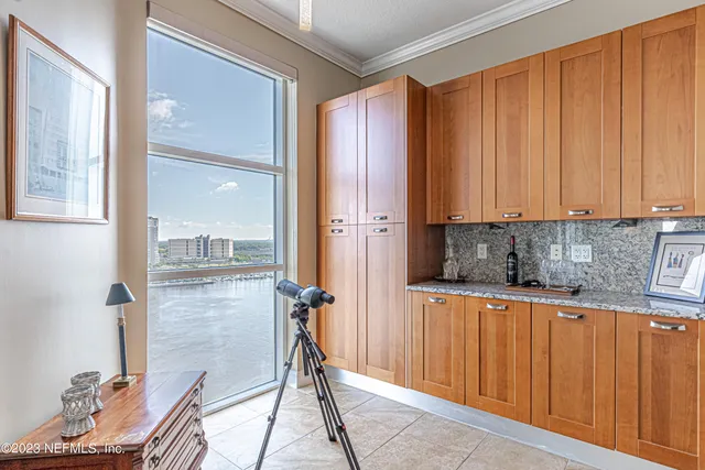 $915,000 | 1431 Riverplace Boulevard, Unit 1505, Jacksonville, FL 32207