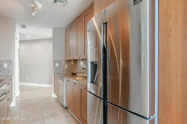 $915,000 | 1431 Riverplace Boulevard, Unit 1505, Jacksonville, FL 32207