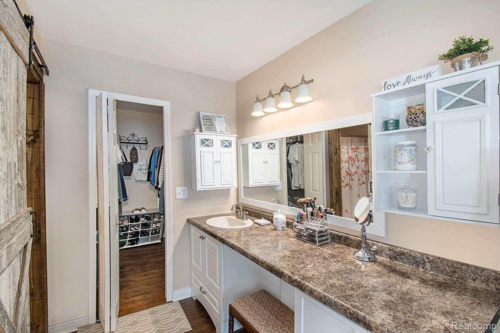 1366 Crescent Lane Rochester, MI 48306 - Photo 18 of 30 1366 Crescent- master5.jpeg