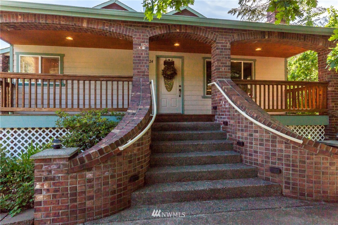 19224 Byers Road Southeast Maple Valley, WA 98038 - Photo 1 of 25