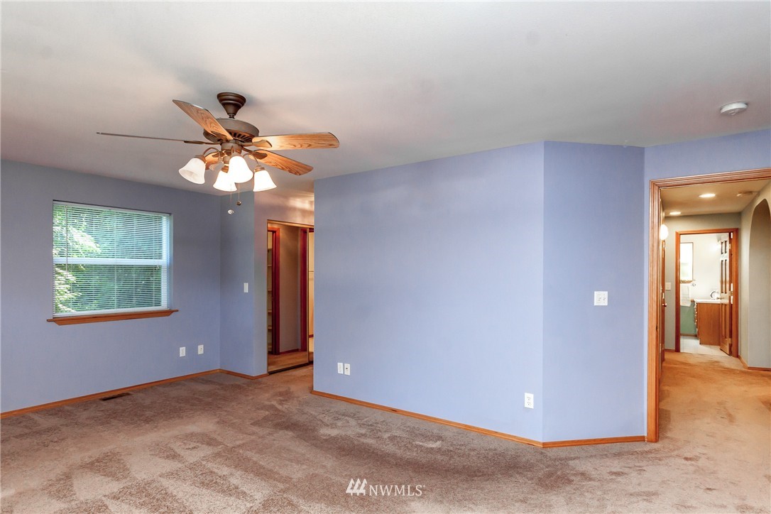 19224 Byers Road Southeast Maple Valley, WA 98038 - Photo 12 of 25