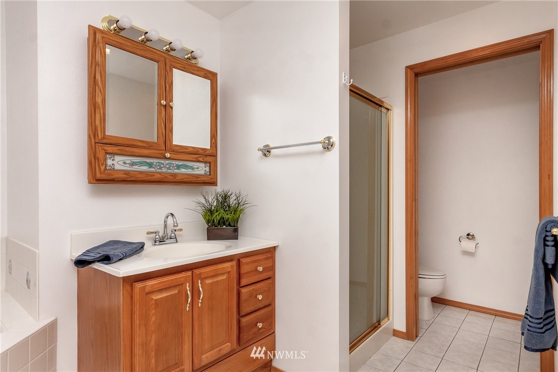 19224 Byers Road Southeast Maple Valley, WA 98038 - Photo 14 of 25