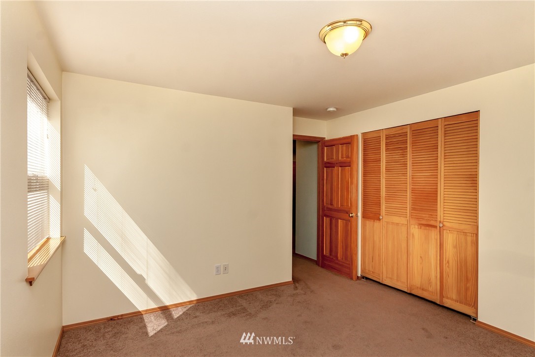 19224 Byers Road Southeast Maple Valley, WA 98038 - Photo 15 of 25