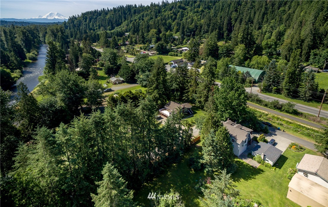 19224 Byers Road Southeast Maple Valley, WA 98038 - Photo 4 of 25