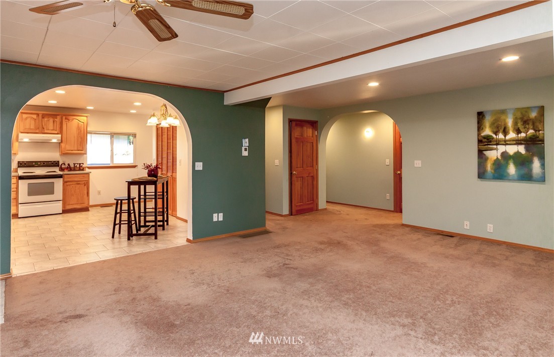 19224 Byers Road Southeast Maple Valley, WA 98038 - Photo 9 of 25