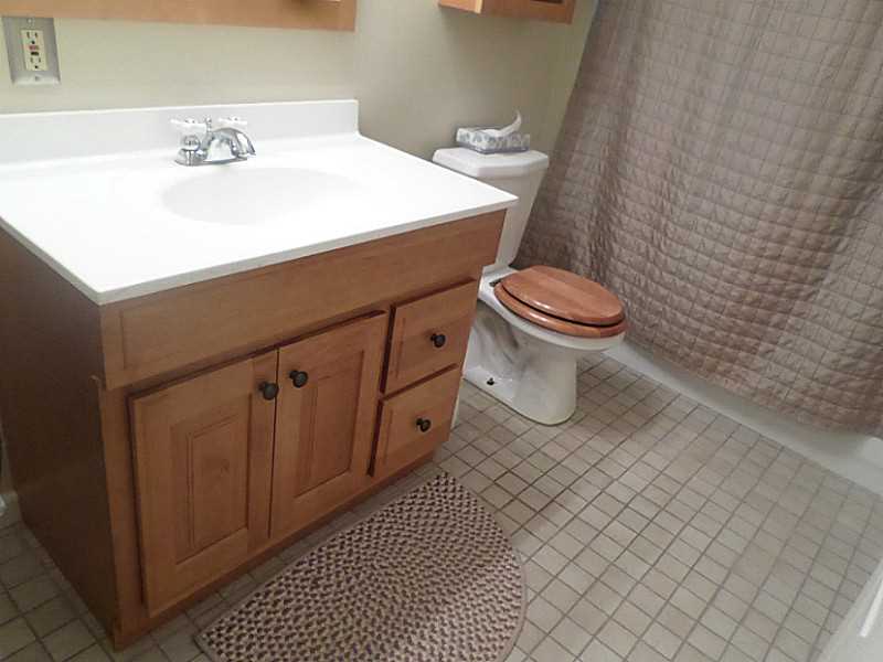 284 Walnut Hill Road Woonsocket, RI 02895 - Photo 12 of 22 Bathroom.