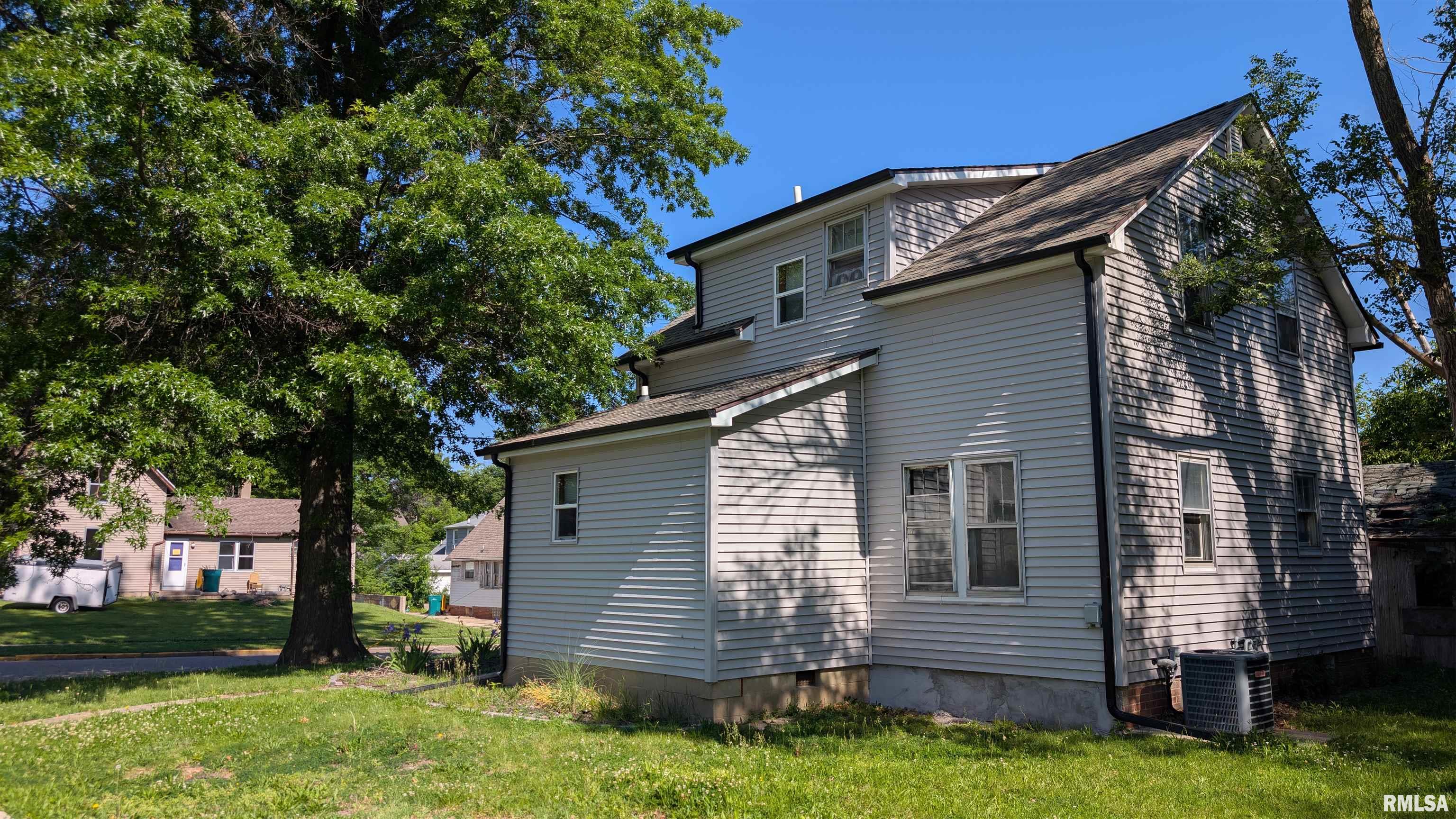432 West Calhoun Street Macomb, IL 61455 - Photo 4 of 26