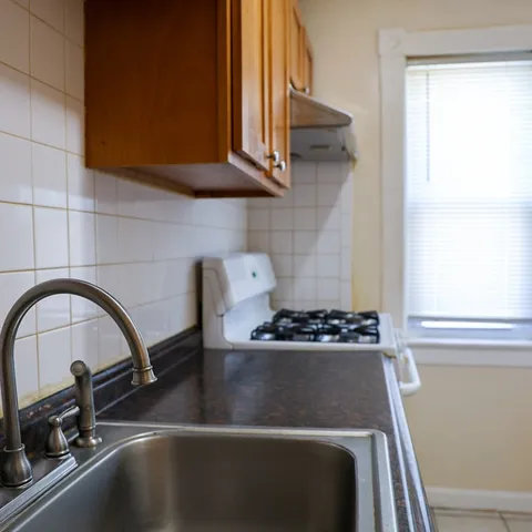 $2,500 | 80 Viola Street, Unit 1, Lowell, MA 01851