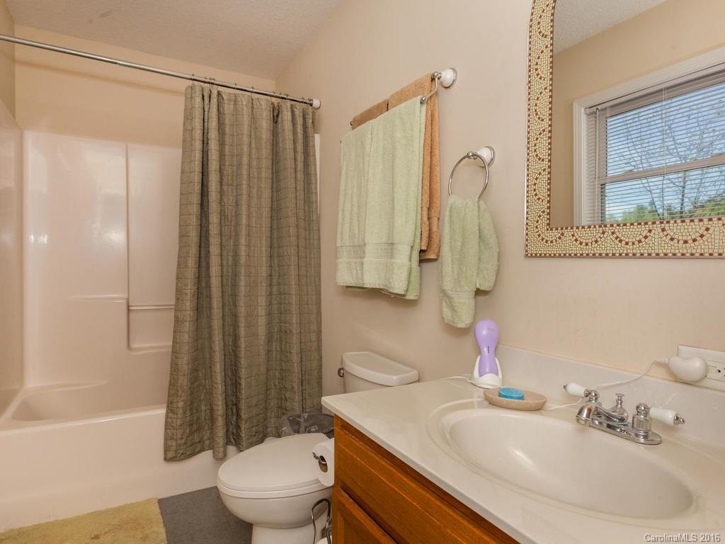 236 West Wonder Road Leicester, NC 28748 - Photo 13 of 24 Gallery Image 13
