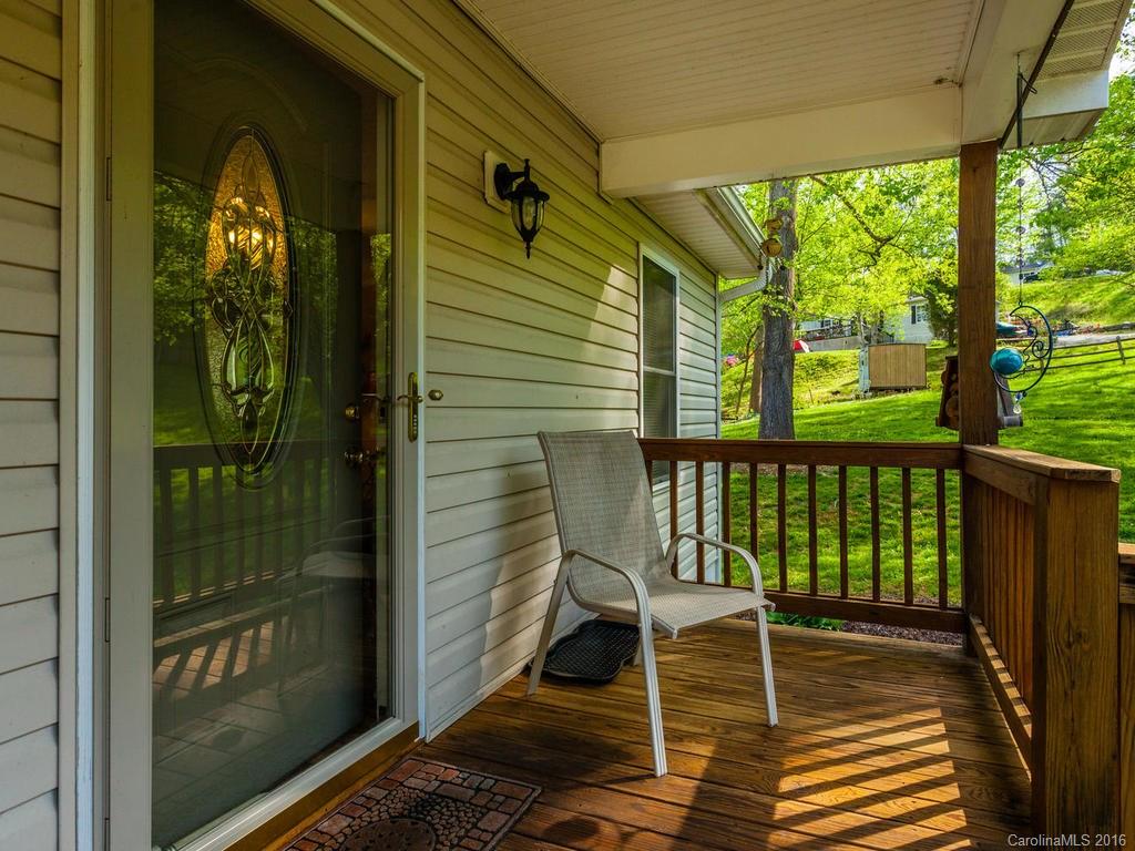 236 West Wonder Road Leicester, NC 28748 - Photo 5 of 24 Gallery Image 5