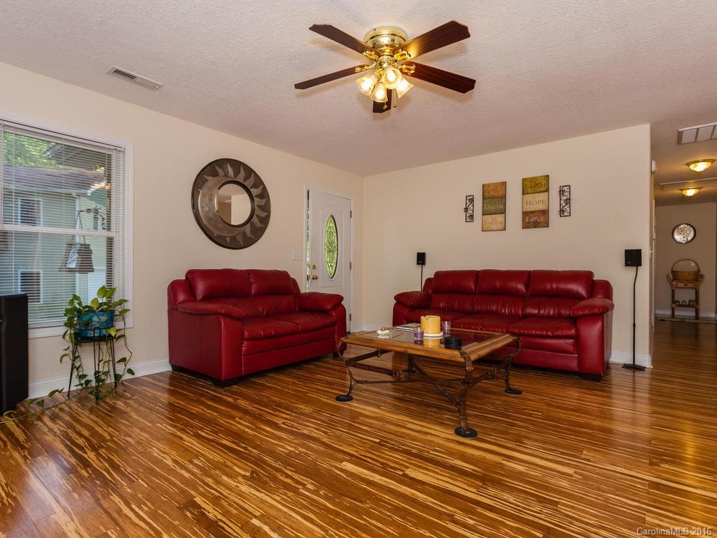 236 West Wonder Road Leicester, NC 28748 - Photo 7 of 24 Gallery Image 7