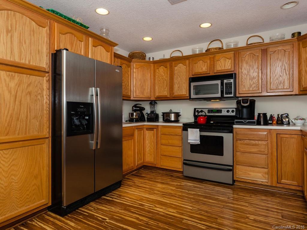 236 West Wonder Road Leicester, NC 28748 - Photo 9 of 24 Gallery Image 9