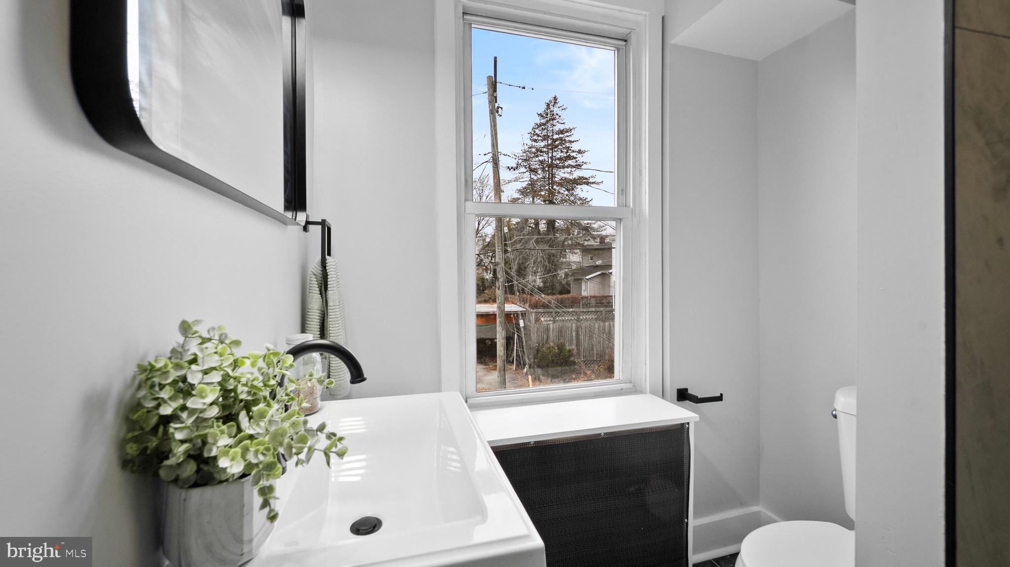 5402 Edmondson Avenue Baltimore, MD 21229 - Photo 26 of 60