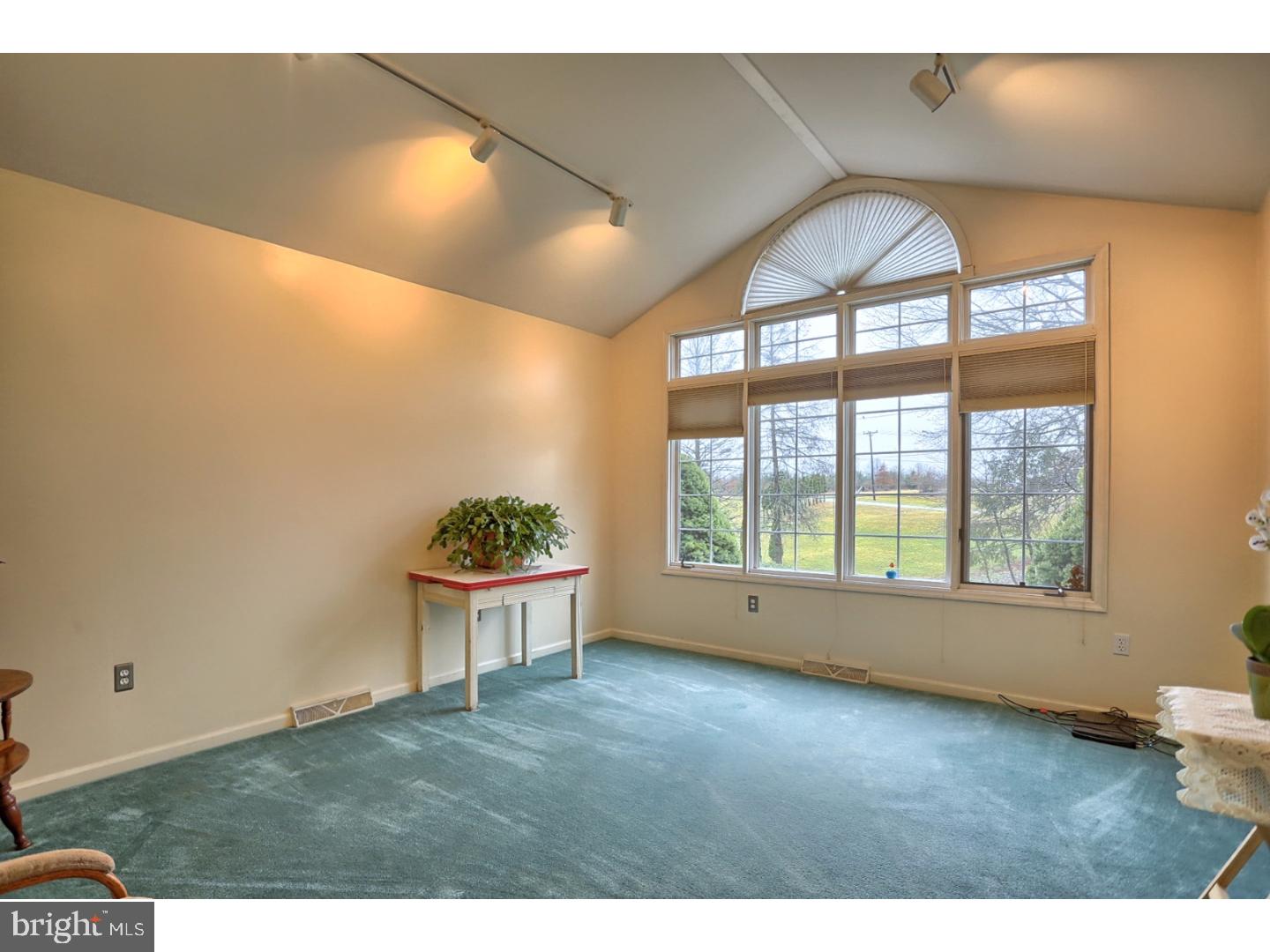 55 Boone Road Birdsboro, PA 19508 - Photo 11 of 25 Living Room