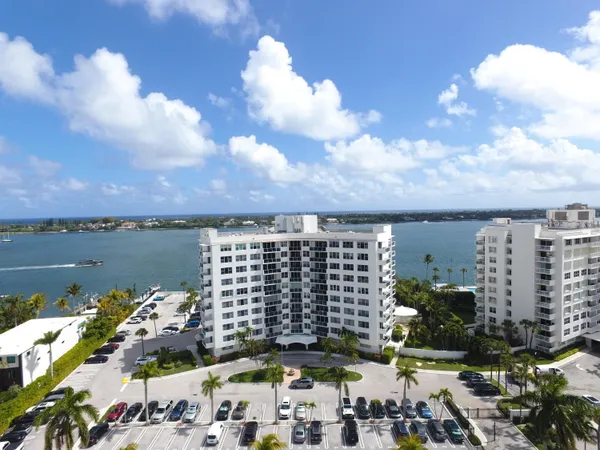 $1,795 | 2800 North Flagler Drive, Unit 912, West Palm Beach, FL 33407