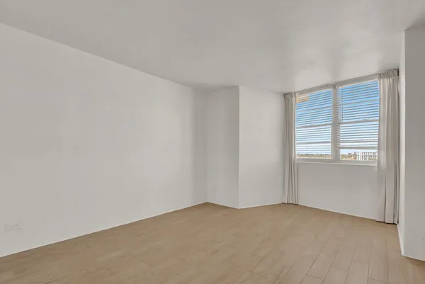 $1,795 | 2800 North Flagler Drive, Unit 912, West Palm Beach, FL 33407