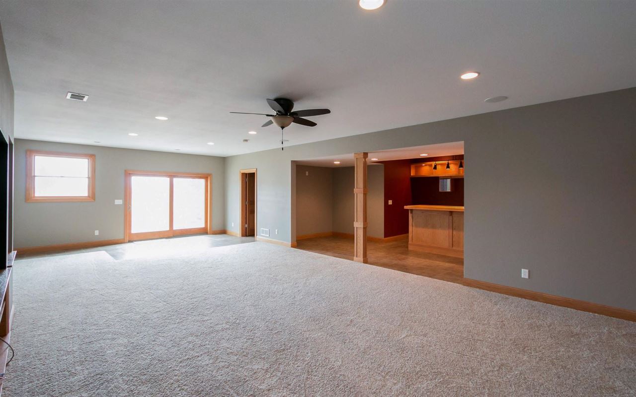 753 Hayes Road Tipton, IA 52772 - Photo 18 of 25 Gallery Image 18