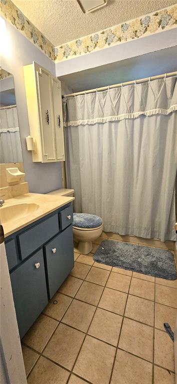 8449 Southwest 106th Place Ocala, FL 34481 - Photo 16 of 26 a view of a bathroom with window