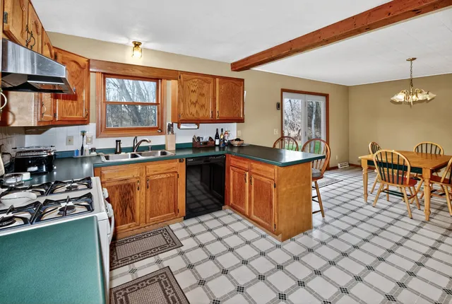 $339,800 | 225 Juneau Street, Lowell, WI 53557