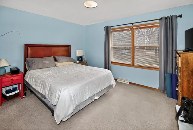 $339,800 | 225 Juneau Street, Lowell, WI 53557