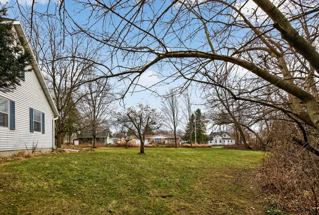 $339,800 | 225 Juneau Street, Lowell, WI 53557