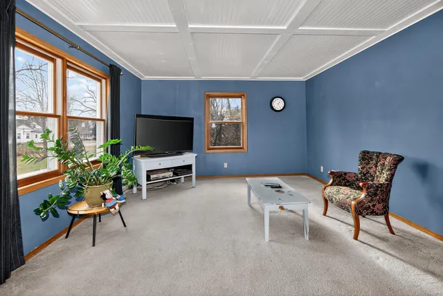 $339,800 | 225 Juneau Street, Lowell, WI 53557