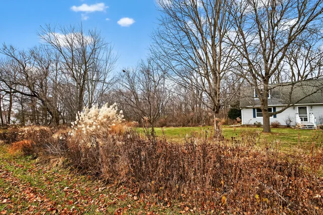 $339,800 | 225 Juneau Street, Lowell, WI 53557