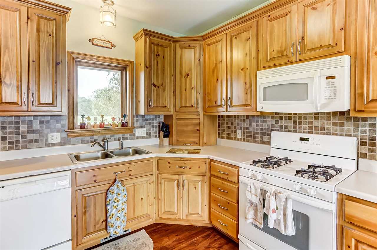 20434 Campbell Road Spencerville, IN 46788 - Photo 11 of 35 Gallery Image 11