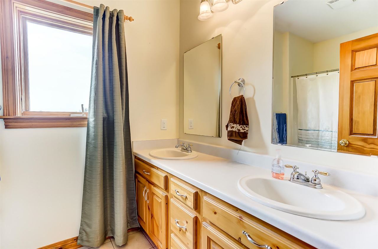20434 Campbell Road Spencerville, IN 46788 - Photo 19 of 35 Gallery Image 19