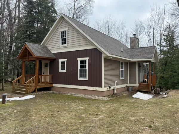 $399,000 | 1075 Forest Ridge Trail, Charlevoix, MI 49720