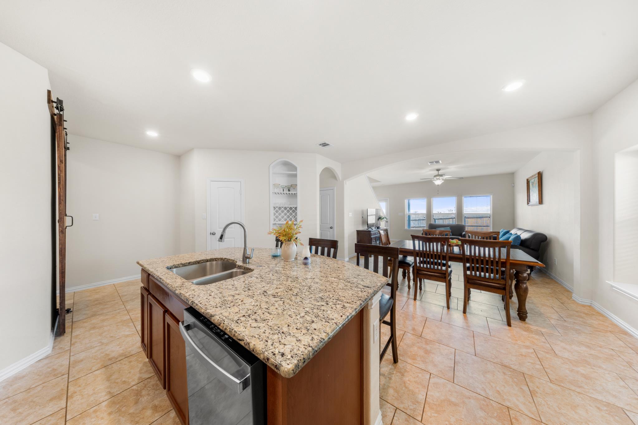 209 Shale Circle Buda, TX 78610 - Photo 11 of 39