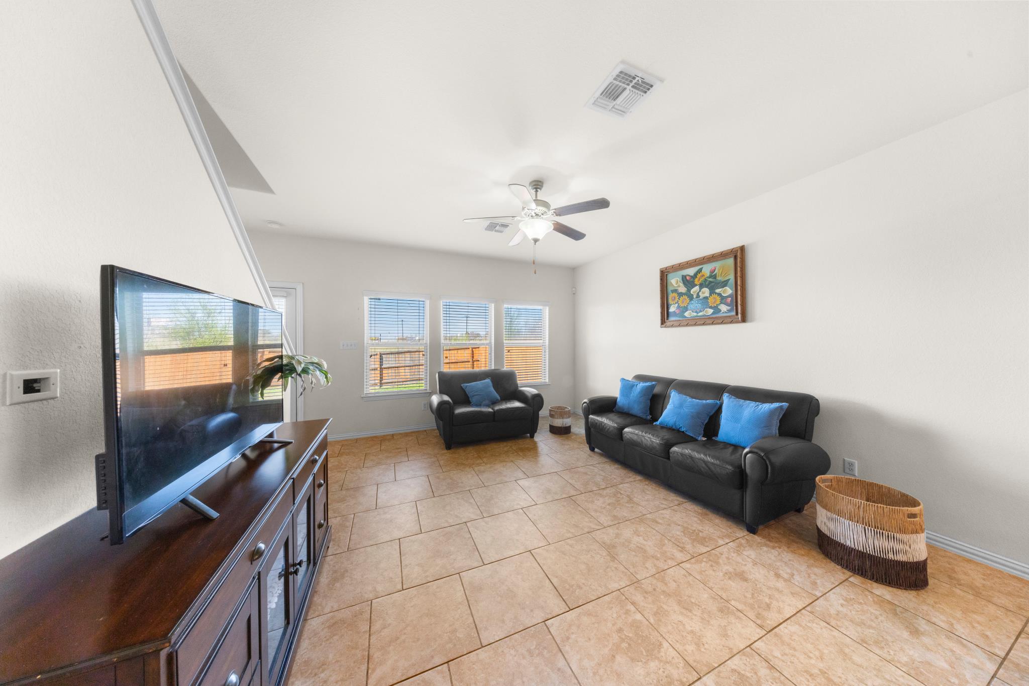 209 Shale Circle Buda, TX 78610 - Photo 15 of 39