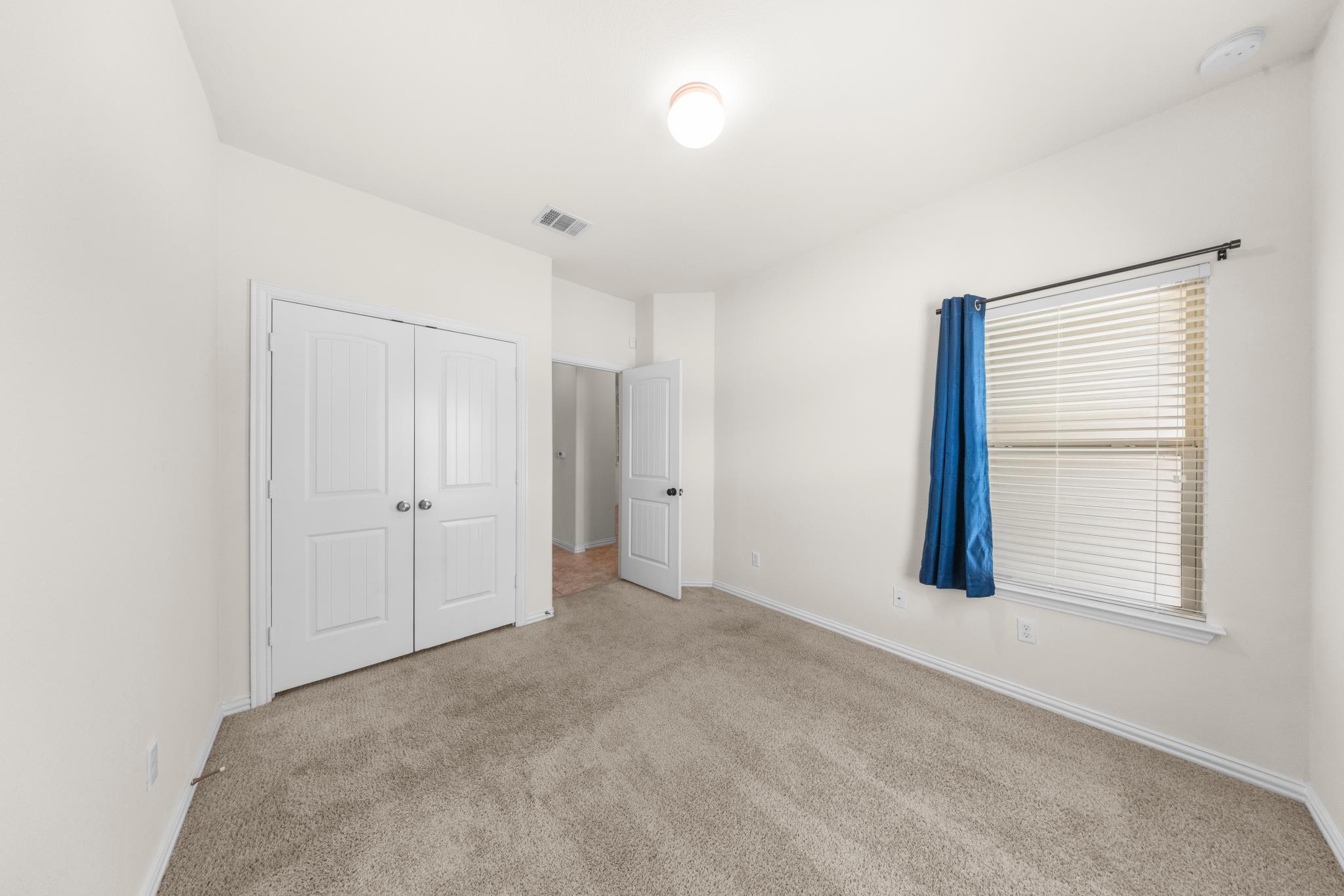 209 Shale Circle Buda, TX 78610 - Photo 4 of 39