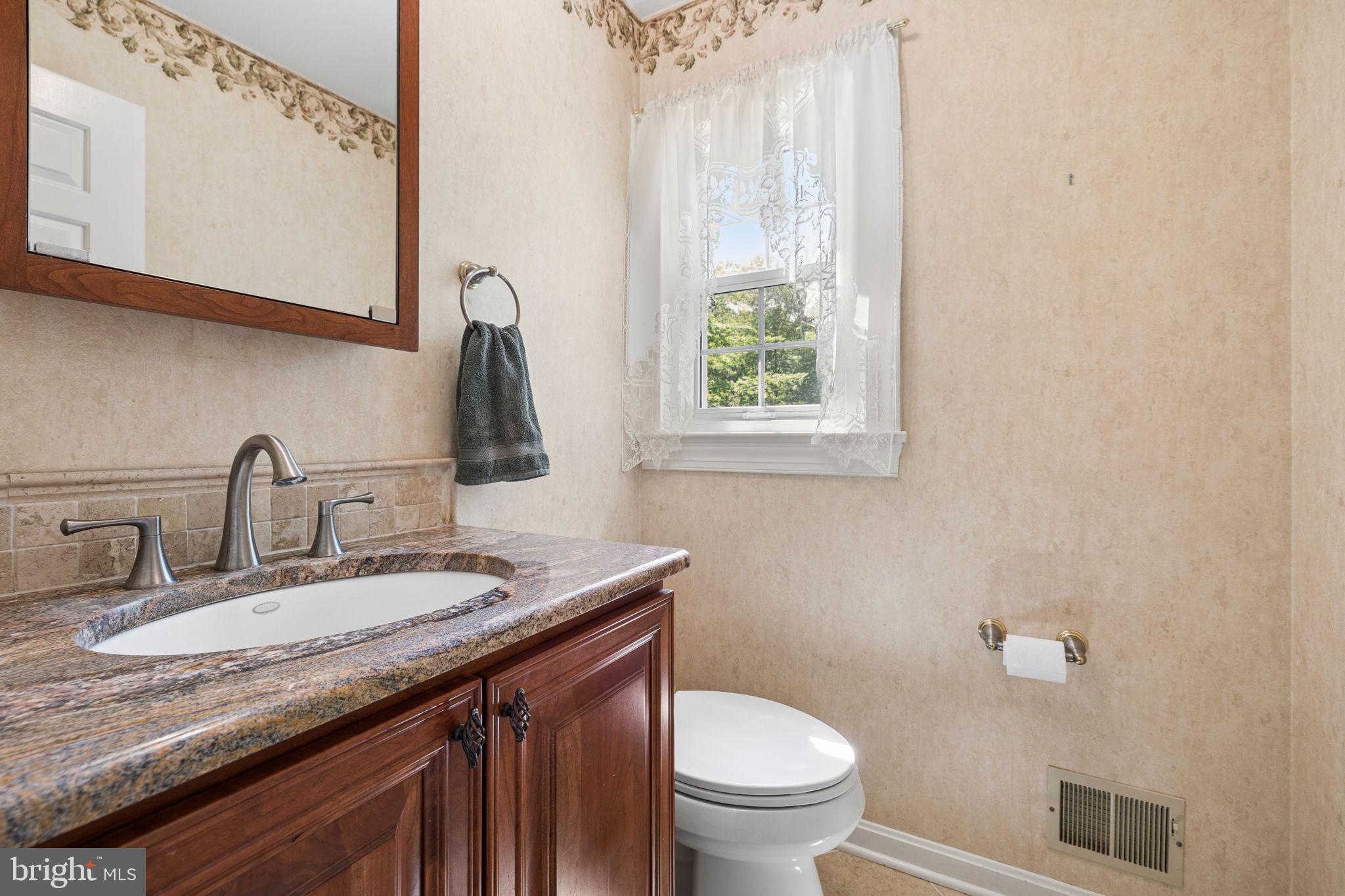 8099 Counselor Road Manassas, VA 20112 - Photo 25 of 82