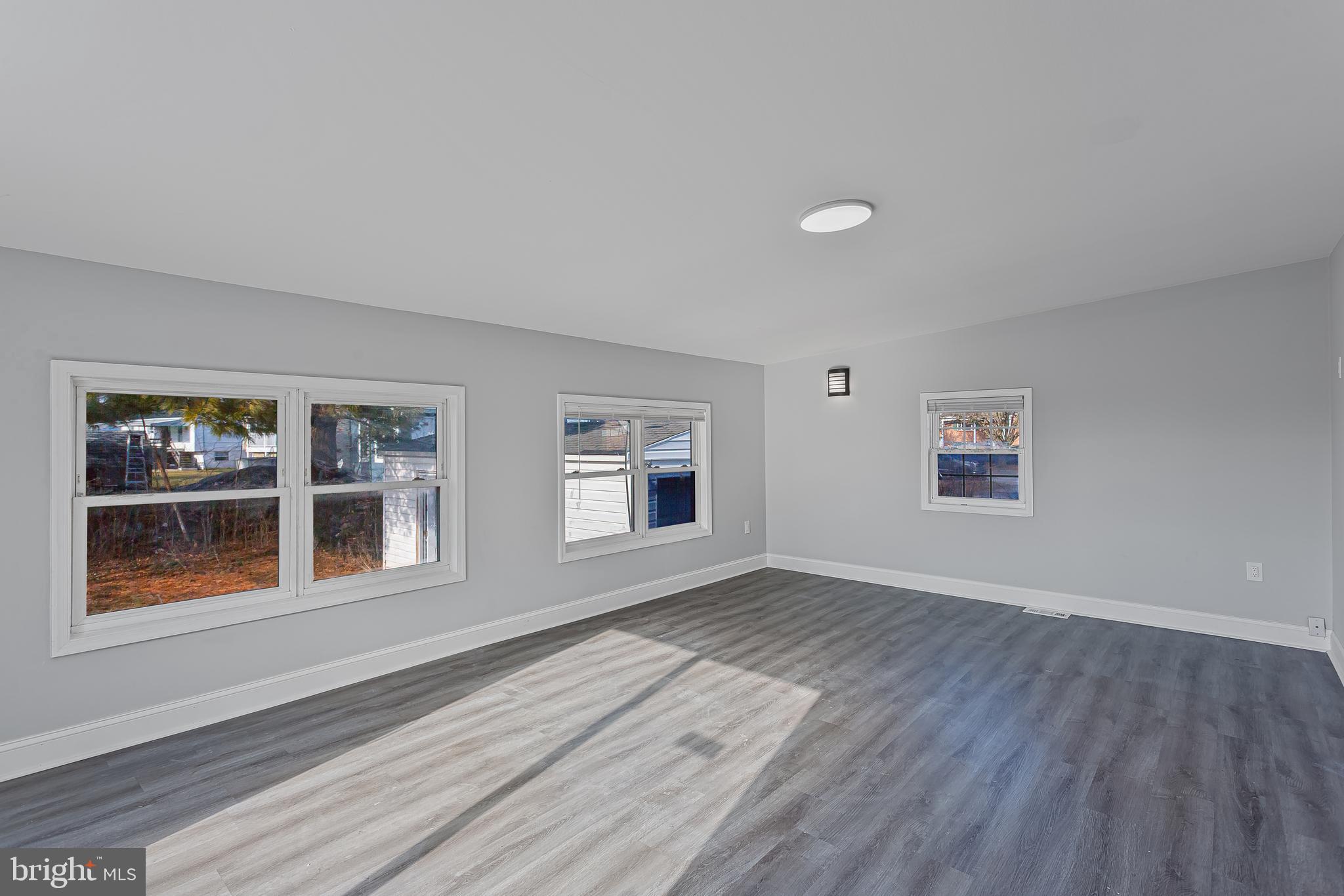 1338 Middleford Road Catonsville, MD 21228 - Photo 17 of 35