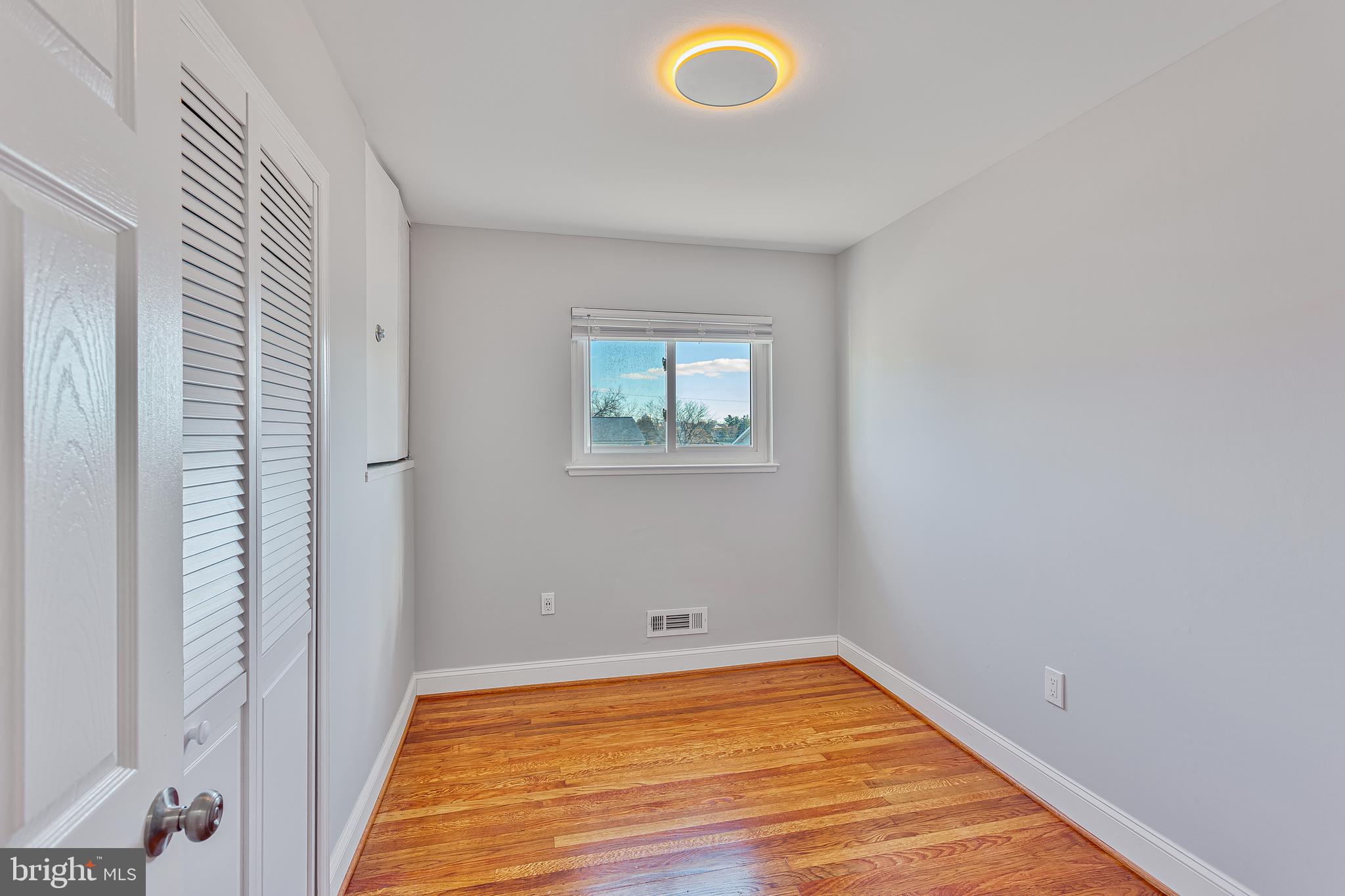 1338 Middleford Road Catonsville, MD 21228 - Photo 18 of 35