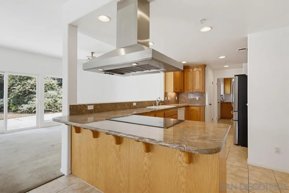 171 Dawn View Way El Cajon, CA 92021 - Photo 14 of 75