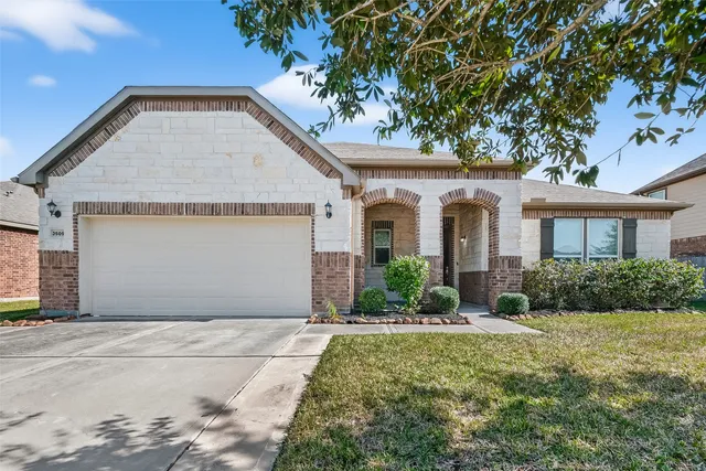 $2,500 | 3509 Pentland Downs Street, Pearland, TX 77584