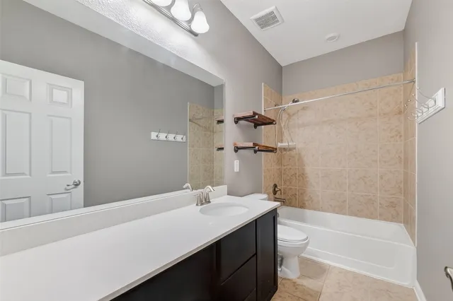 $2,500 | 3509 Pentland Downs Street, Pearland, TX 77584