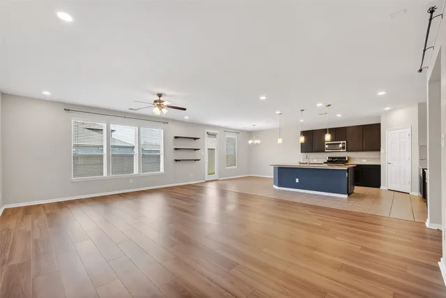 $2,500 | 3509 Pentland Downs Street, Pearland, TX 77584