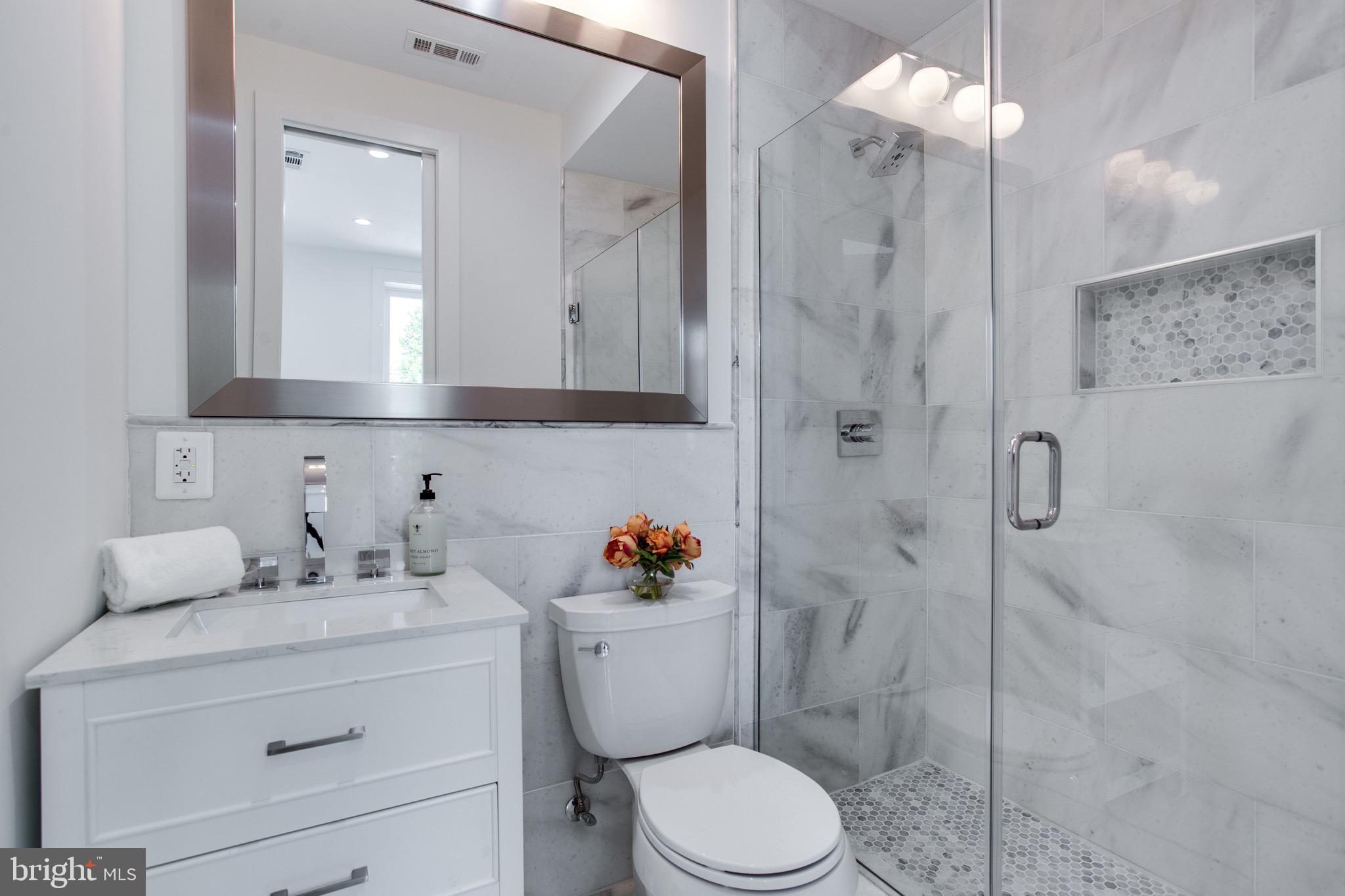 22 Bryant Street Northwest, Unit 3 Washington, DC 20001 - Photo 16 of 42 Main Level Full Bath